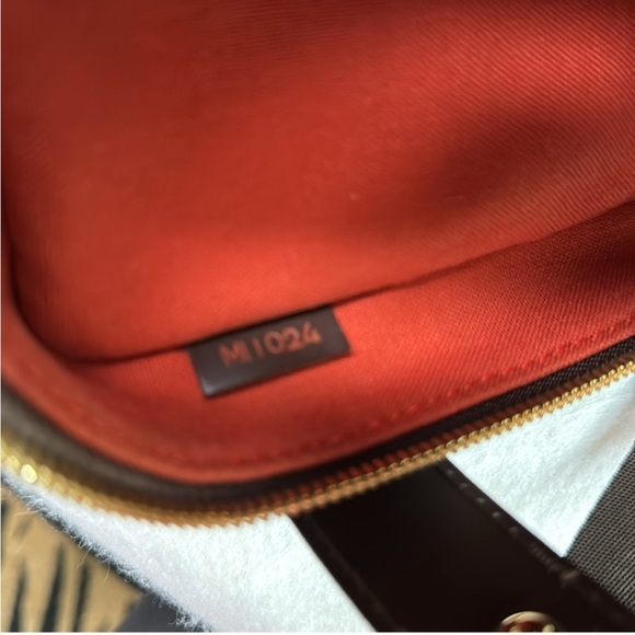 LOUIS VUITTON DAMIER BROWN UNISEX CROSSBODY WITH DUST BAG - Picture 16 of 16